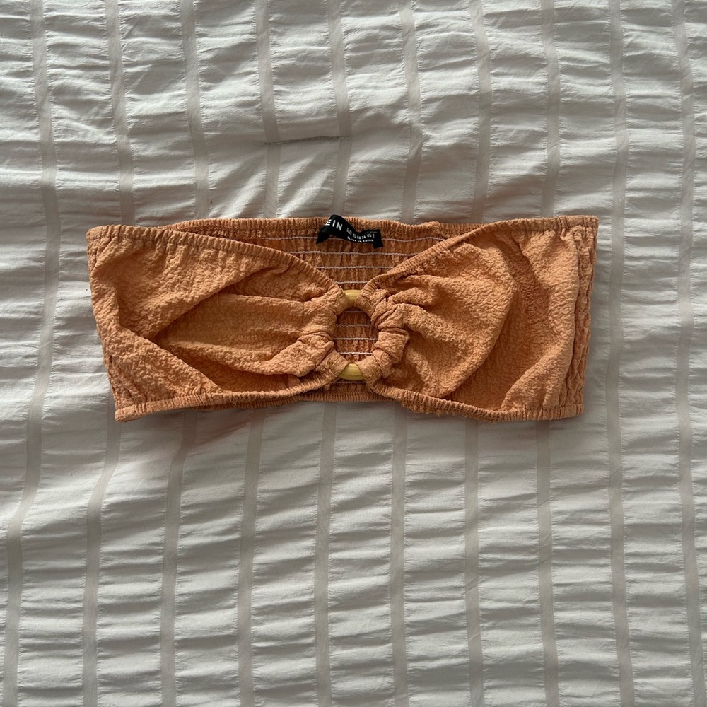SHEIN Peach Ring-Front Bandeau Crop Top